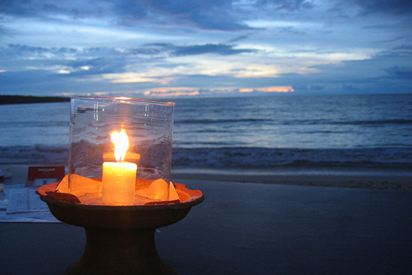 candle-on-beach