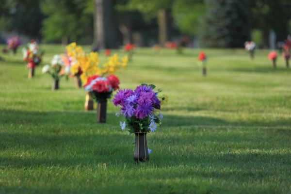 cemetery-flower-vases